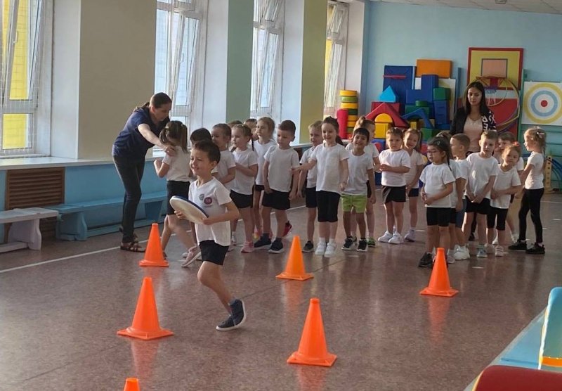 Сотрудники Госавтоинспекции Надымского района провели эстафеты для дошколят